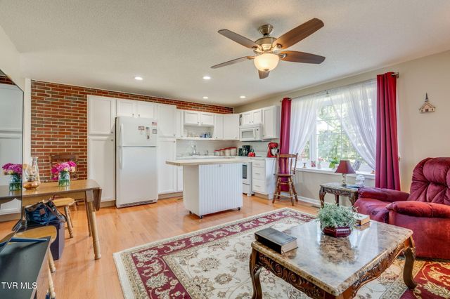 742 Liberty Church Road, Kingsport, TN 37663