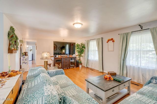 742 Liberty Church Road, Kingsport, TN 37663