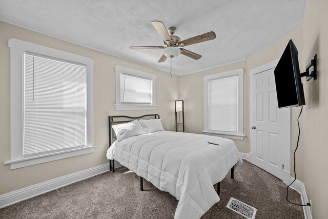 1415 N Main Street, Davenport, IA 52803