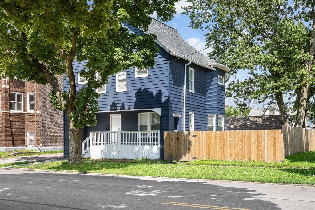 1415 N Main Street, Davenport, IA 52803