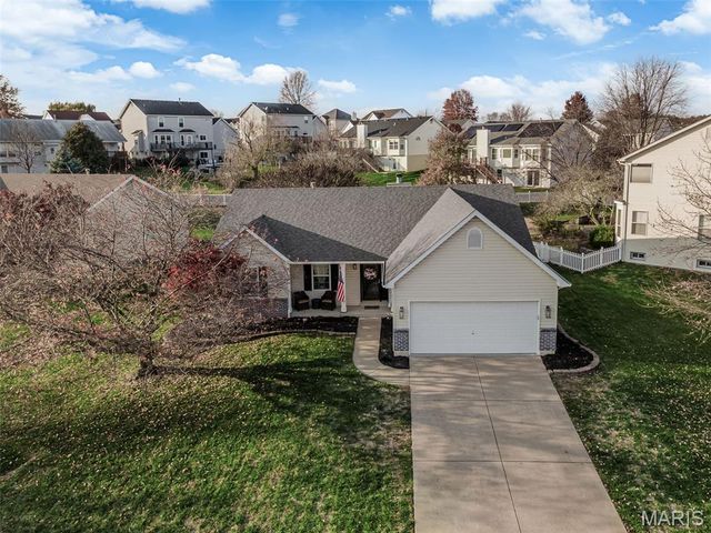 3409 Daybreak Lane, St Charles, MO 63303