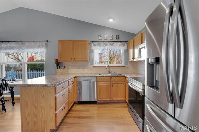 3409 Daybreak Lane, St Charles, MO 63303