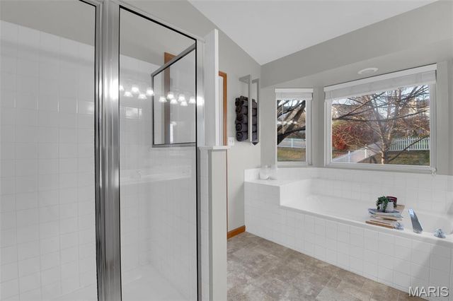 3409 Daybreak Lane, St Charles, MO 63303