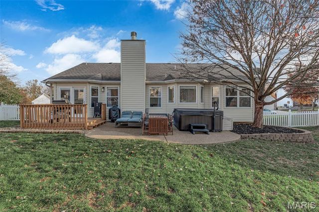 3409 Daybreak Lane, St Charles, MO 63303