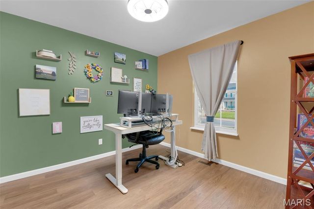 3409 Daybreak Lane, St Charles, MO 63303