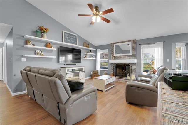 3409 Daybreak Lane, St Charles, MO 63303