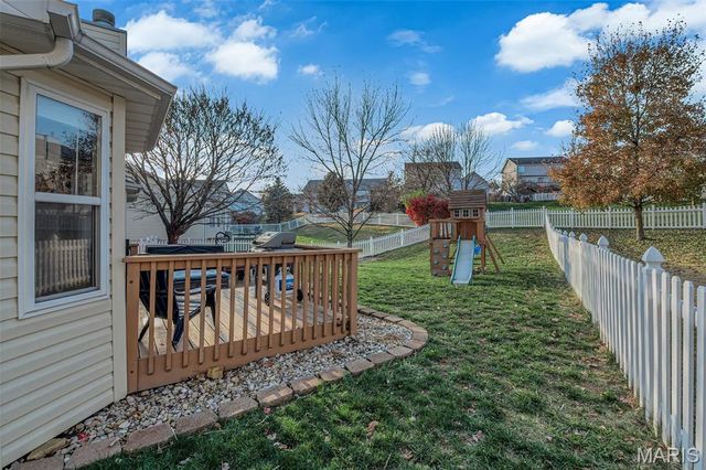 3409 Daybreak Lane, St Charles, MO 63303