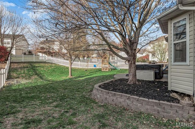 3409 Daybreak Lane, St Charles, MO 63303