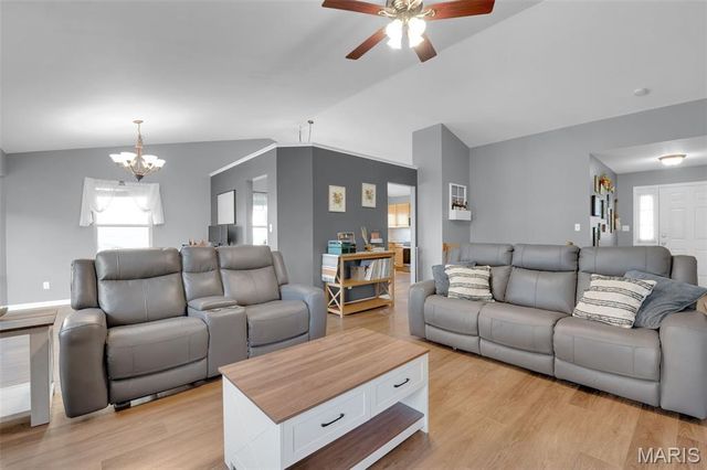 3409 Daybreak Lane, St Charles, MO 63303