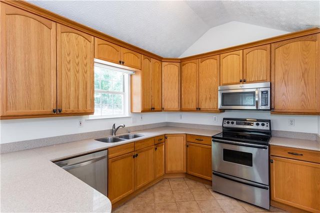289 Marsha Way, Sharpsburg, GA 30277