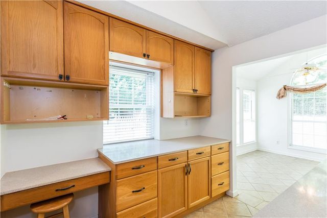 289 Marsha Way, Sharpsburg, GA 30277