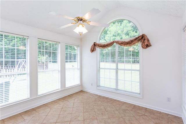 289 Marsha Way, Sharpsburg, GA 30277