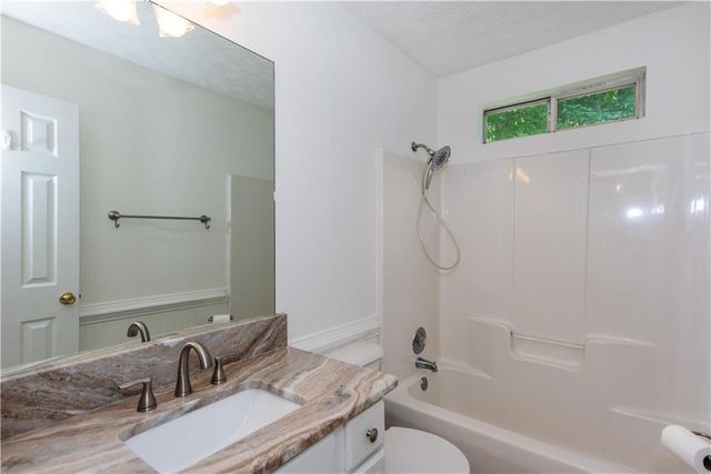 289 Marsha Way, Sharpsburg, GA 30277