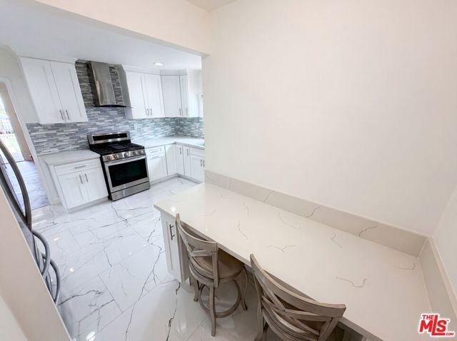 6303 Eileen Avenue, Los Angeles, CA 90043