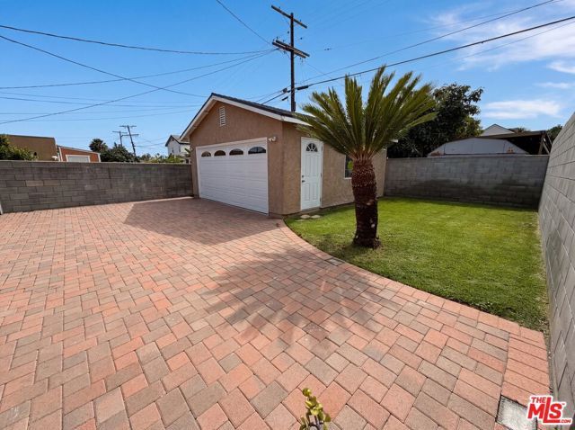 6303 Eileen Avenue, Los Angeles, CA 90043