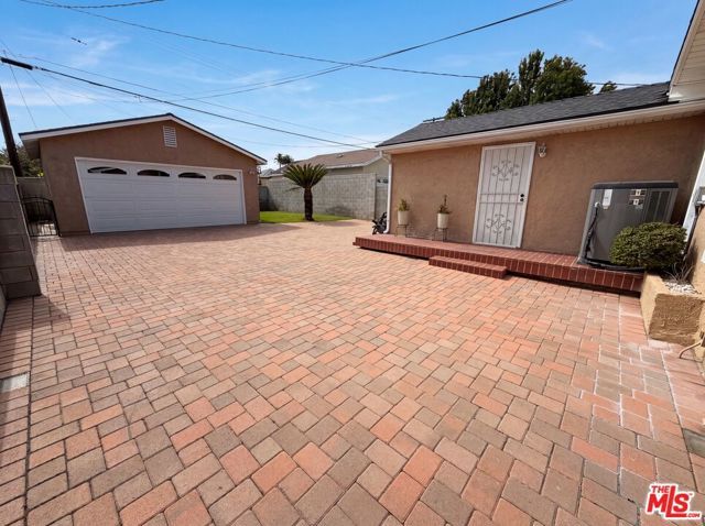 6303 Eileen Avenue, Los Angeles, CA 90043