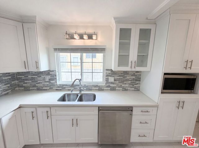 6303 Eileen Avenue, Los Angeles, CA 90043