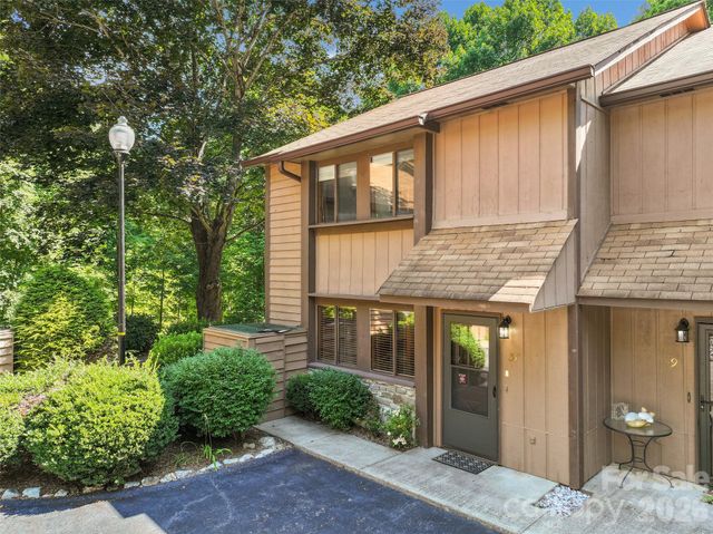 37 George Circle, Maggie Valley, NC 28751