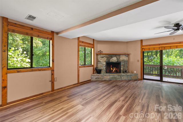 37 George Circle, Maggie Valley, NC 28751