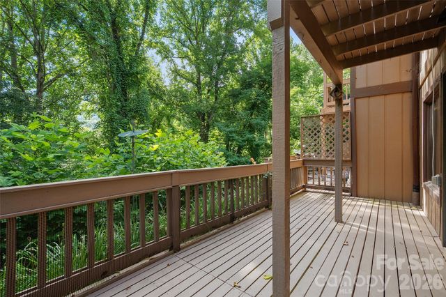 37 George Circle, Maggie Valley, NC 28751