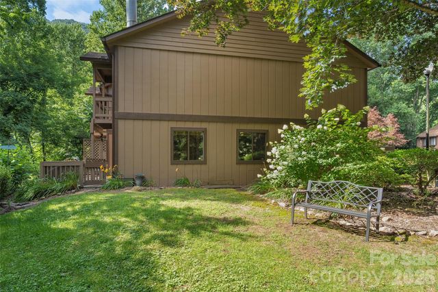 37 George Circle, Maggie Valley, NC 28751
