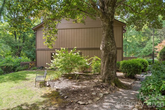 37 George Circle, Maggie Valley, NC 28751
