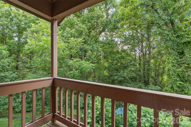 37 George Circle, Maggie Valley, NC 28751