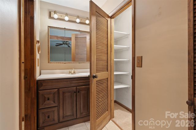 37 George Circle, Maggie Valley, NC 28751