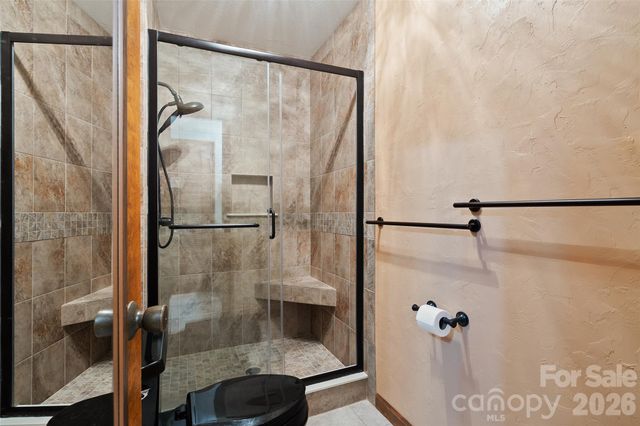 37 George Circle, Maggie Valley, NC 28751