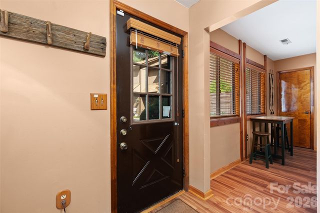 37 George Circle, Maggie Valley, NC 28751