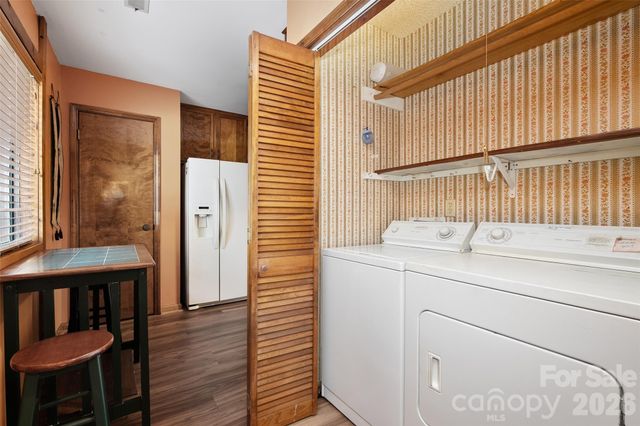37 George Circle, Maggie Valley, NC 28751