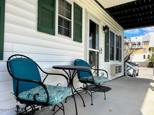 300 Spencer Farlow Drive A, Carolina Beach, NC 28428