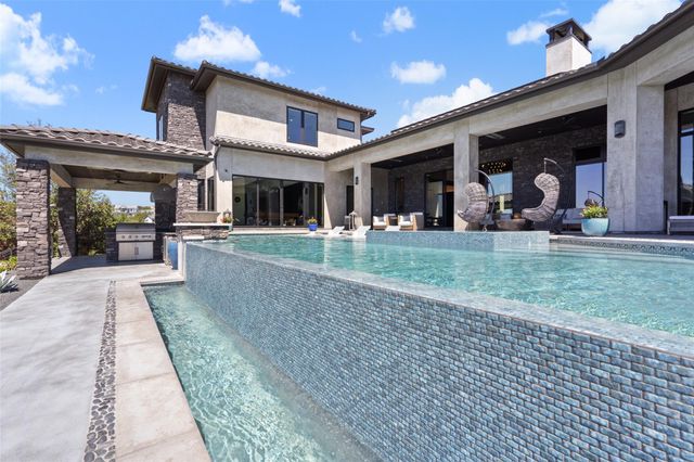 19204 Secretariat PL, Spicewood, TX 78669