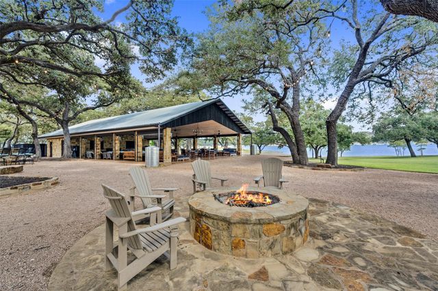 19204 Secretariat PL, Spicewood, TX 78669
