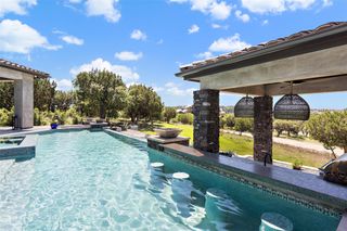 19204 Secretariat PL, Spicewood, TX 78669