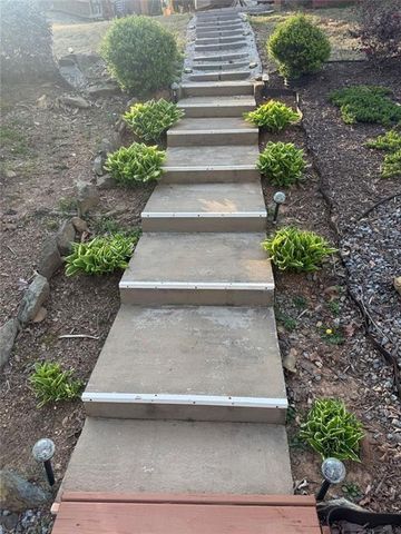 127 Sable Valley Drive, Acworth, GA 30102