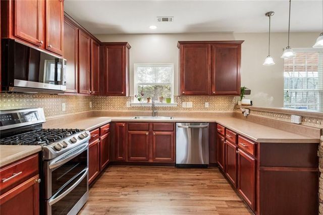 127 Sable Valley Drive, Acworth, GA 30102