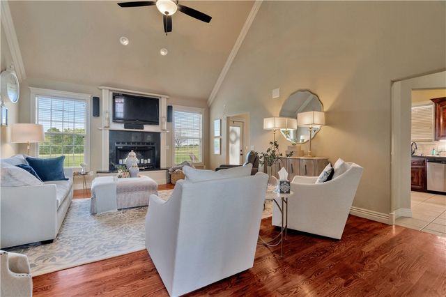 1415 Ardemagni Road, Tontitown, AR 72762