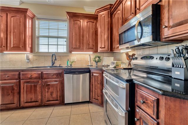 1415 Ardemagni Road, Tontitown, AR 72762