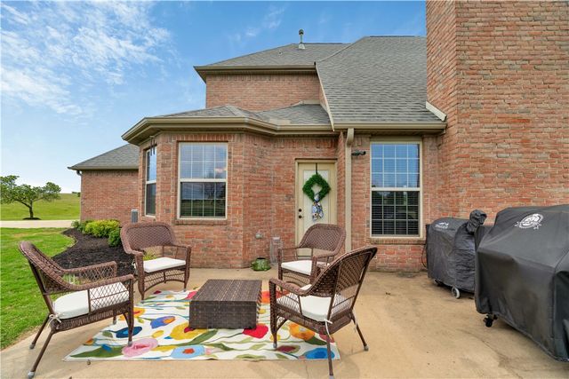 1415 Ardemagni Road, Tontitown, AR 72762