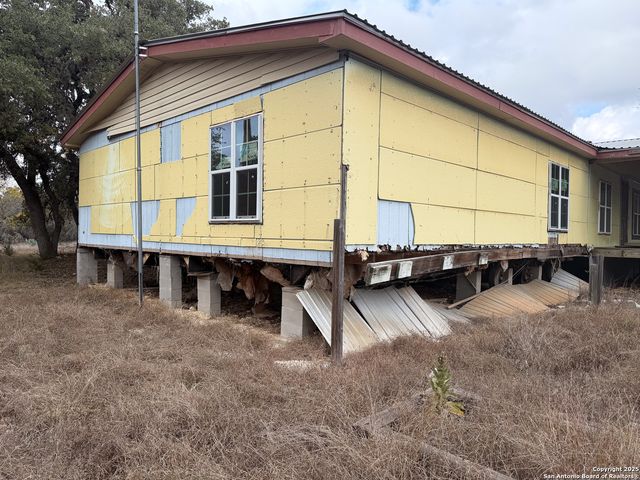 473 Mills, Pipe Creek, TX 78063