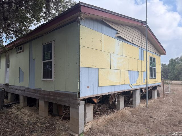 473 Mills, Pipe Creek, TX 78063