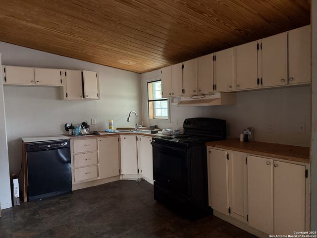 473 Mills, Pipe Creek, TX 78063