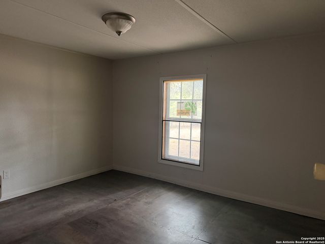 473 Mills, Pipe Creek, TX 78063