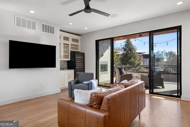 912 Lenox Boulevard NE, Atlanta, GA 30324