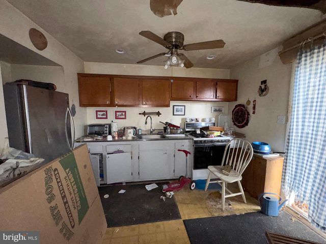 4766 MELBOURNE RD, Baltimore, MD 21229