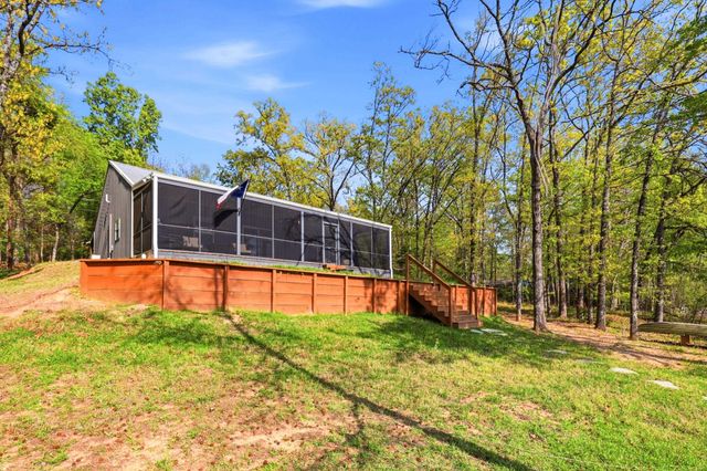132 King George Rd, Scroggins, TX 75480