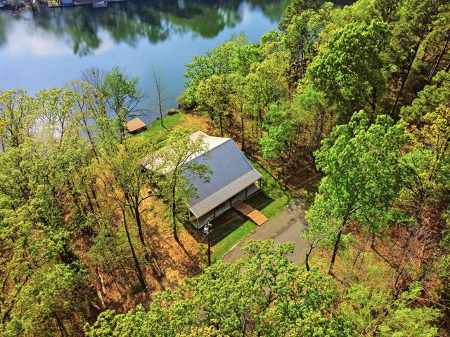 132 King George Rd, Scroggins, TX 75480