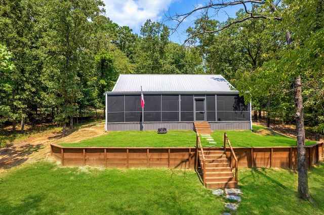 132 King George Rd, Scroggins, TX 75480