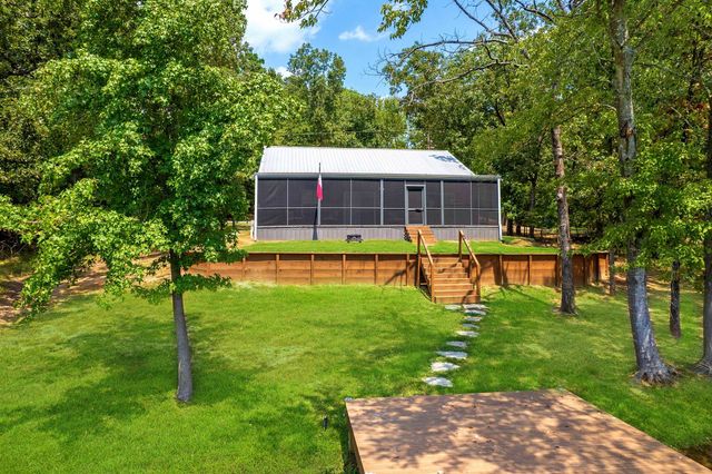 132 King George Rd, Scroggins, TX 75480